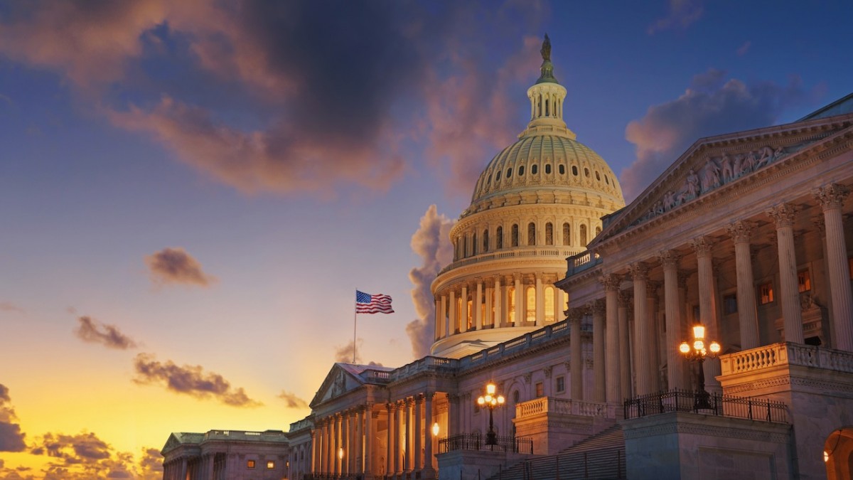 Speed Up Your U.S. Immigration Applications: Understanding Mandamus Lawsuits 