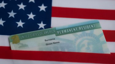 2 Yıllık Koşullu ve 10 Yıllık Kalıcı Green Card: Nedir ve Aralarındaki Farklar Nelerdir?